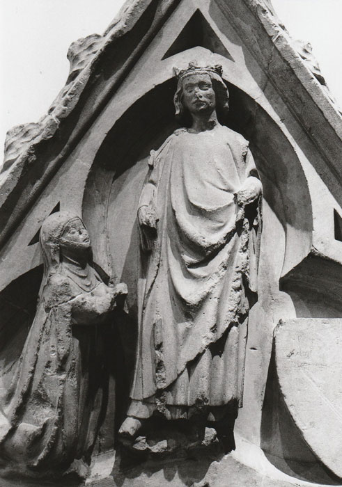 Ludwig IX. der Heilige im Musée Carnavalet. Ein Typus wie der Vergleich zur Statue in Mainneville zeigt.